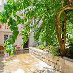 Lux Apartments Paradise